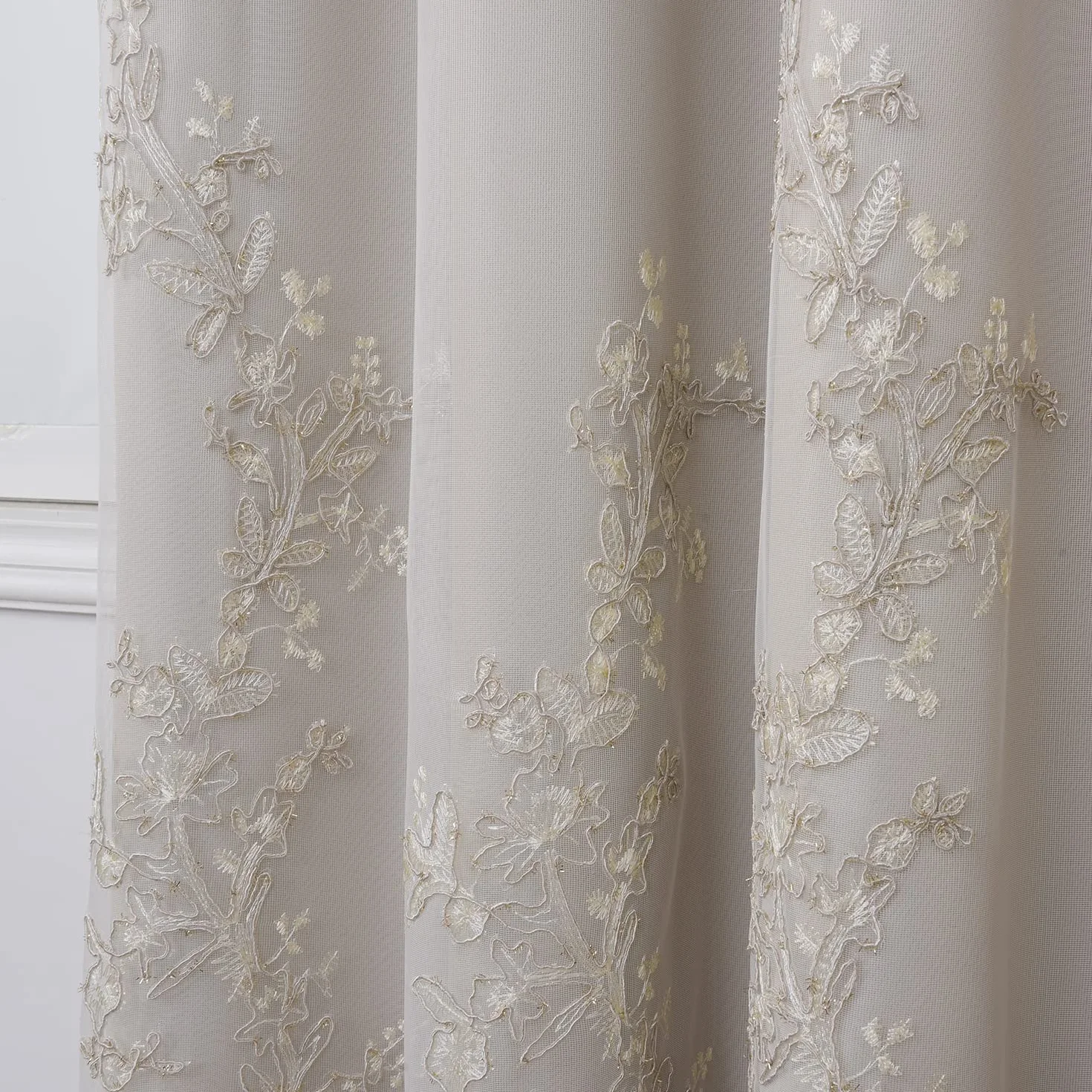 Tende a doppio strato con tulle trasparente ricamato 132 x 243 cm beige GYROHOME
