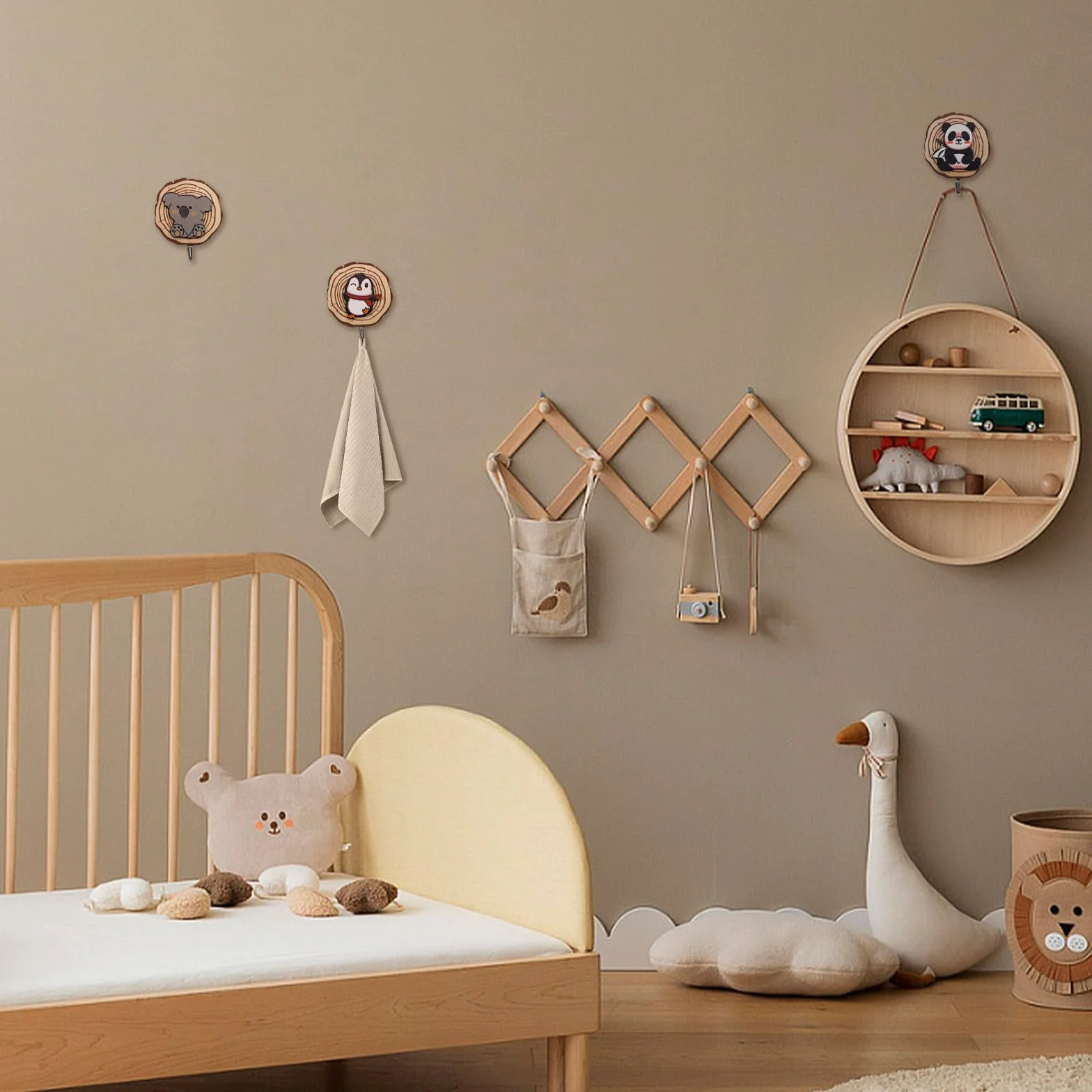 Kotkiddy® 6 Ganci Autoadesivi a Forma di Animale in Legno per Bambini