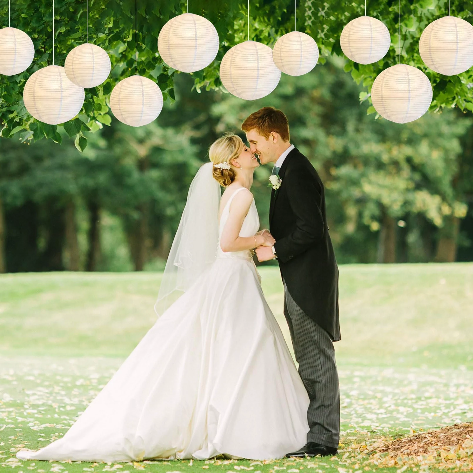Idota 30 lanterne di carta bianche con luci a LED, lanterne di carta sospese, con 30 mini palloncini a LED, rotonde, per decorazione di matrimoni, feste in giardino (diametro 15 cm, 20 cm, 25 cm, 30