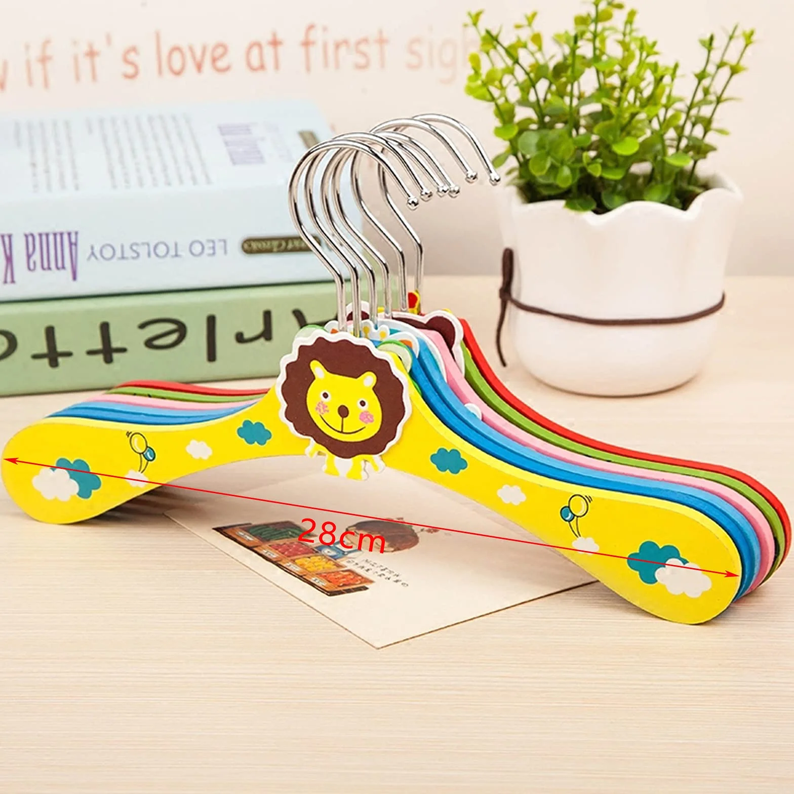 Appendiabiti in legno per bambini multicolore con motivo animale antiscivolo 28x16 cm 6 pezzi
