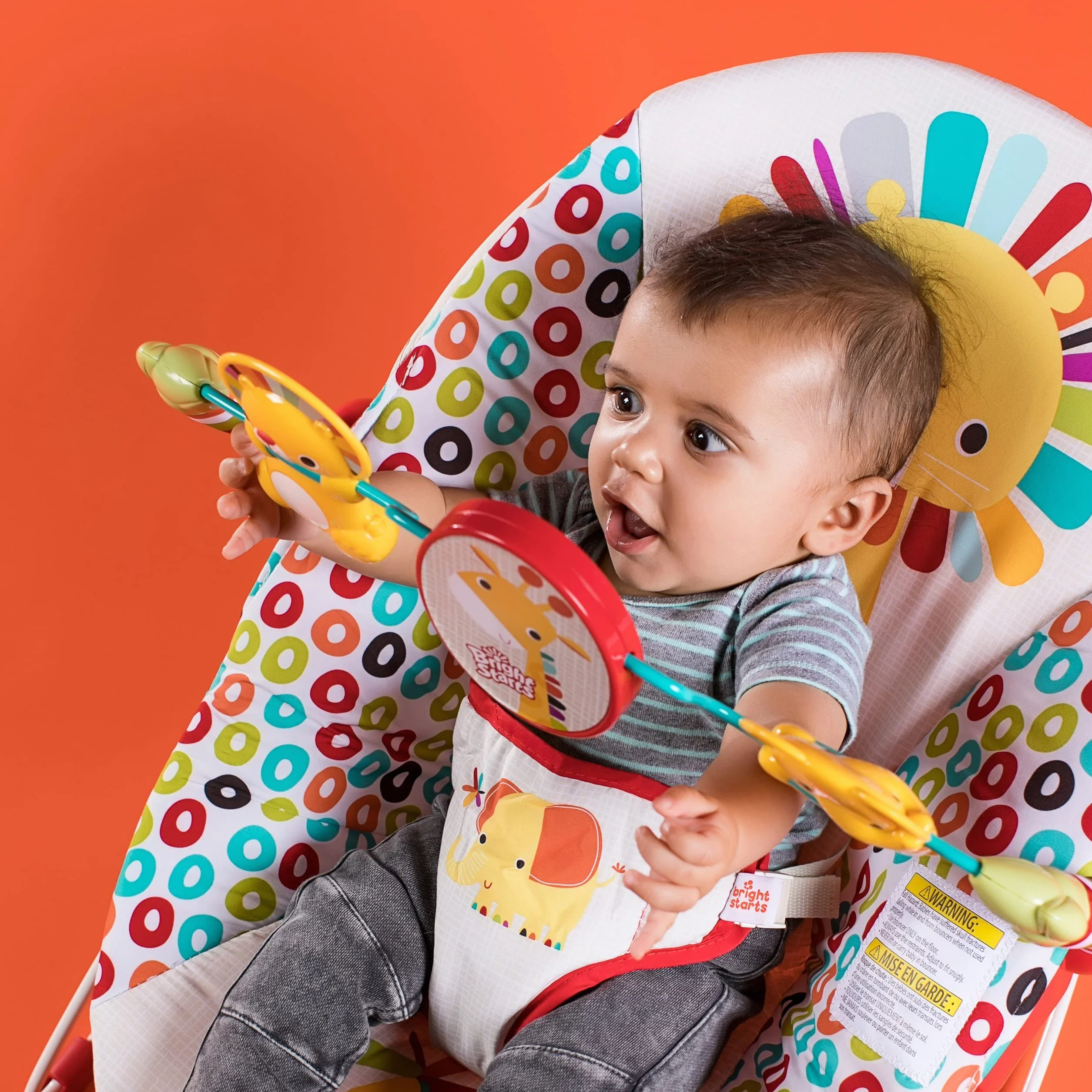 Bright Starts Seggiolino Comodo Vibrante Rilassante per Neonati con Giocattoli, 0-6 Mesi