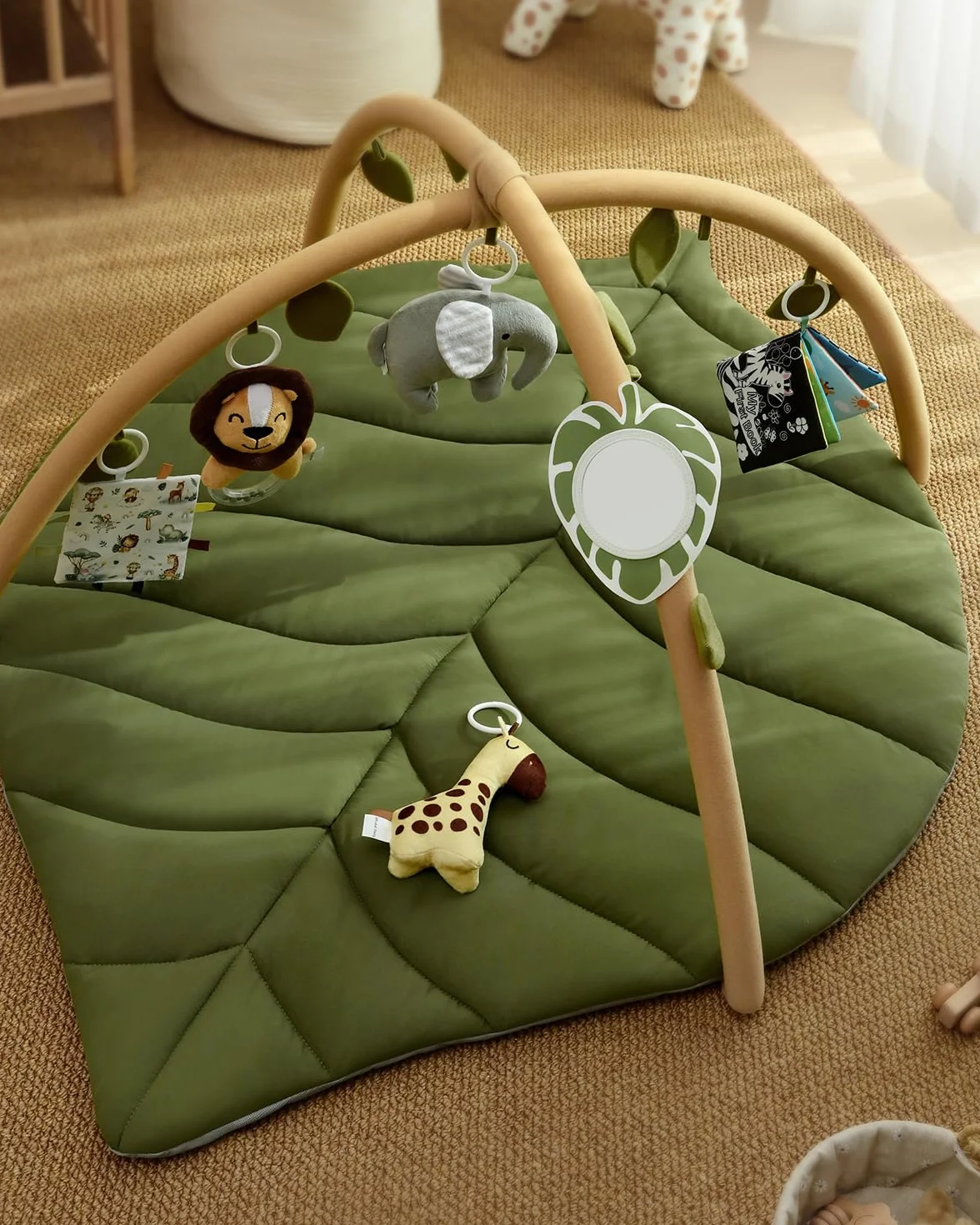 Blissful Diary Palestrina Neonato con Arco Rimovibile a Forma di Foglia con 6 Giochi - Sviluppo Sensoriale e Motorio, Regalo Per Neonati, Verde