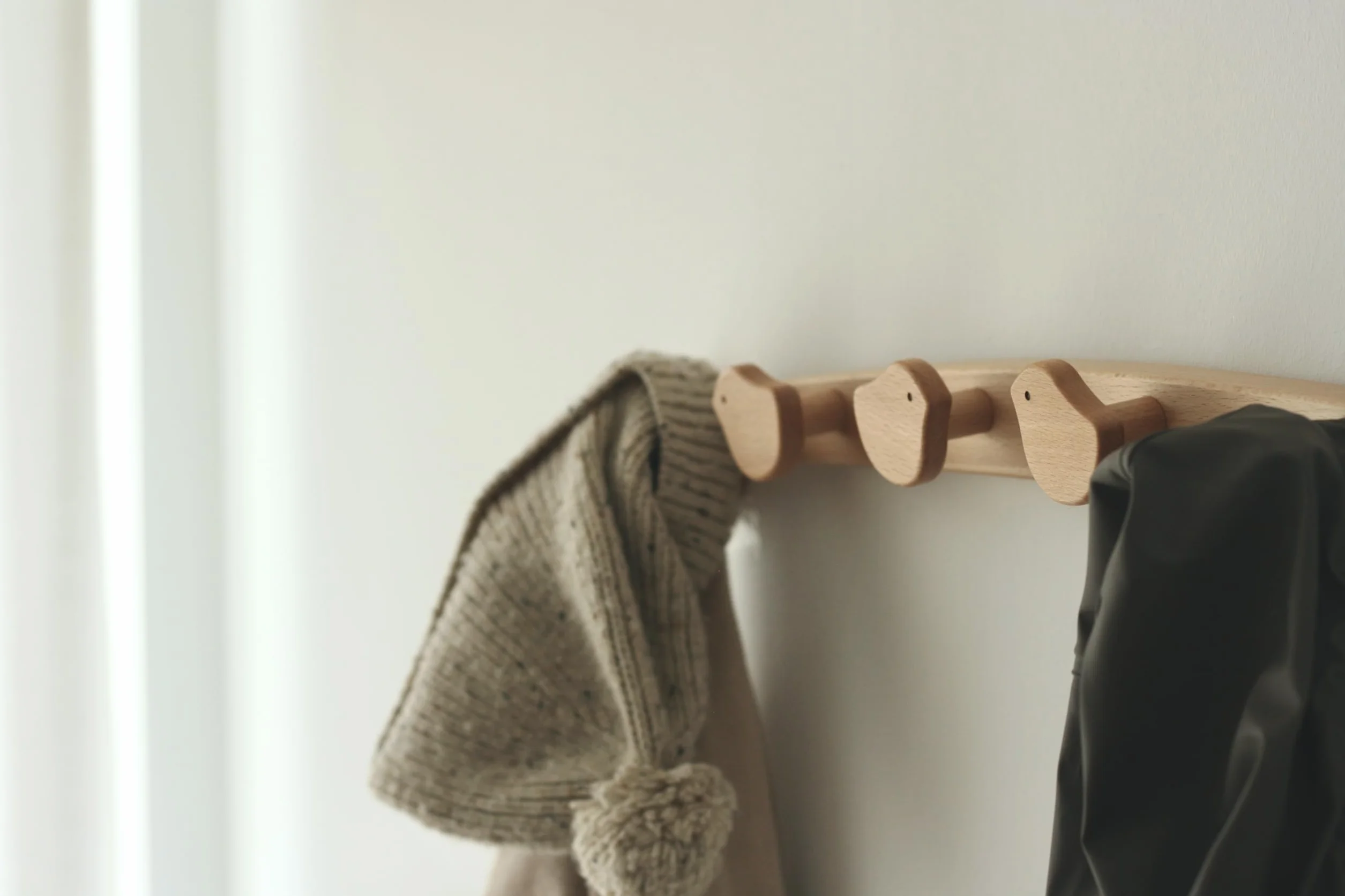 Flappi Appendiabiti da parete legno per bambini 5 ganci 50 cm Design uccellino