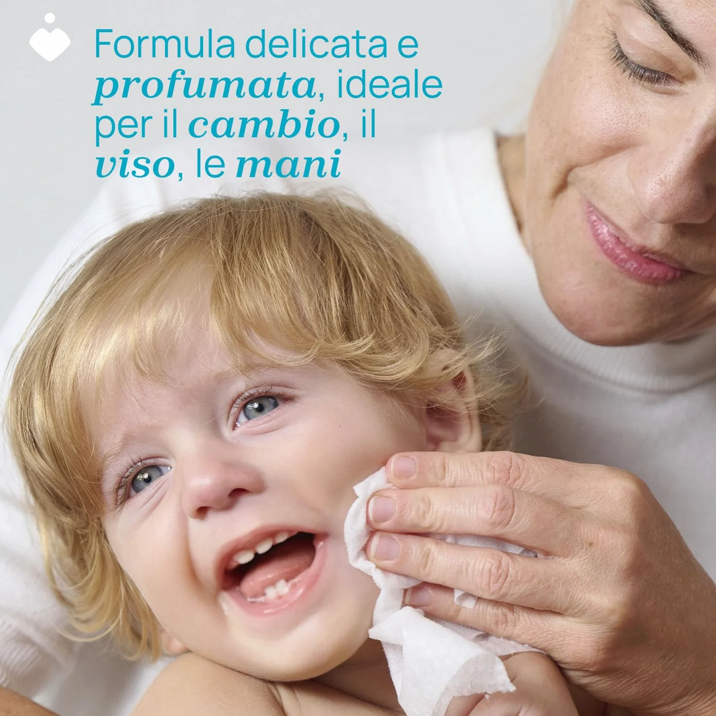 Chicco Salviette multiuso per neonati senza alcool, profumate per pelli sensibili, 864 salviette, 12 confezioni da 72