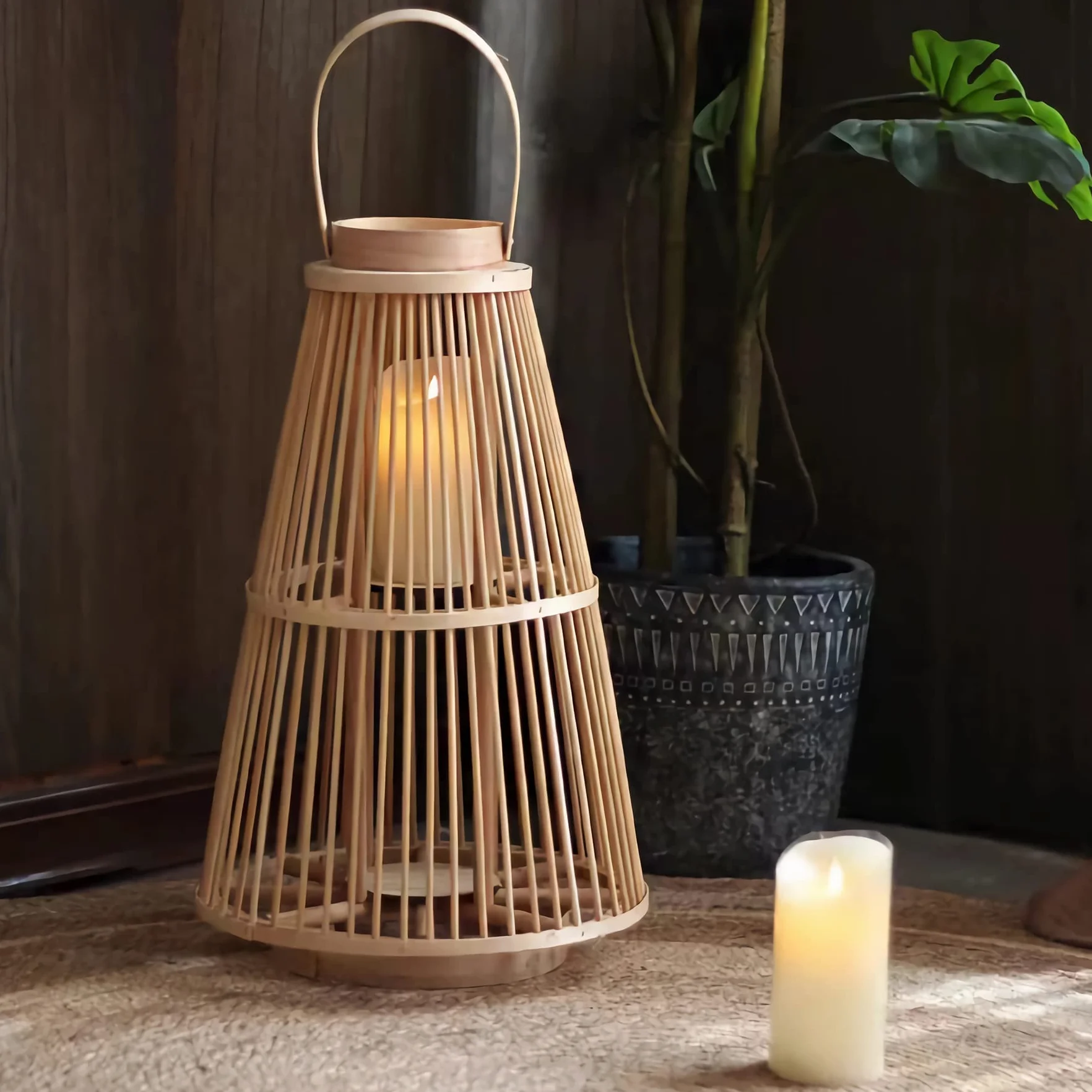 Candele LED Tremolanti Senza Fiamma Con Telecomando - 10 x 25CM, a Batteria, Tempistica, Pilastro di Cera Reale, Avorio - Confezione da 2 Elettriche Finte di Lunga Durata