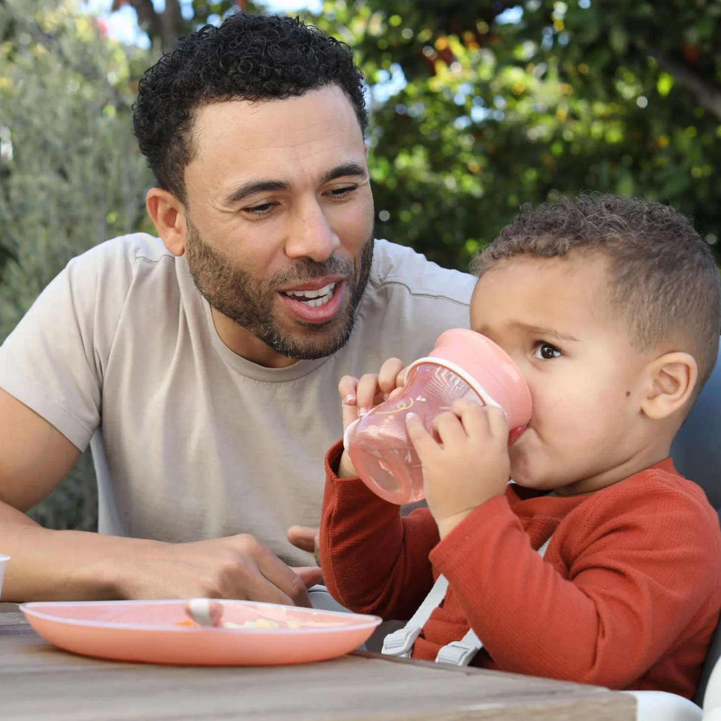 Chicco Perfect Cup Bicchiere per Bambini 200 ml, 1 Tazza Biberon 12+ Mesi, Membrana Silicone 360°, Manici Rimovibili, Senza BPA, Rosa