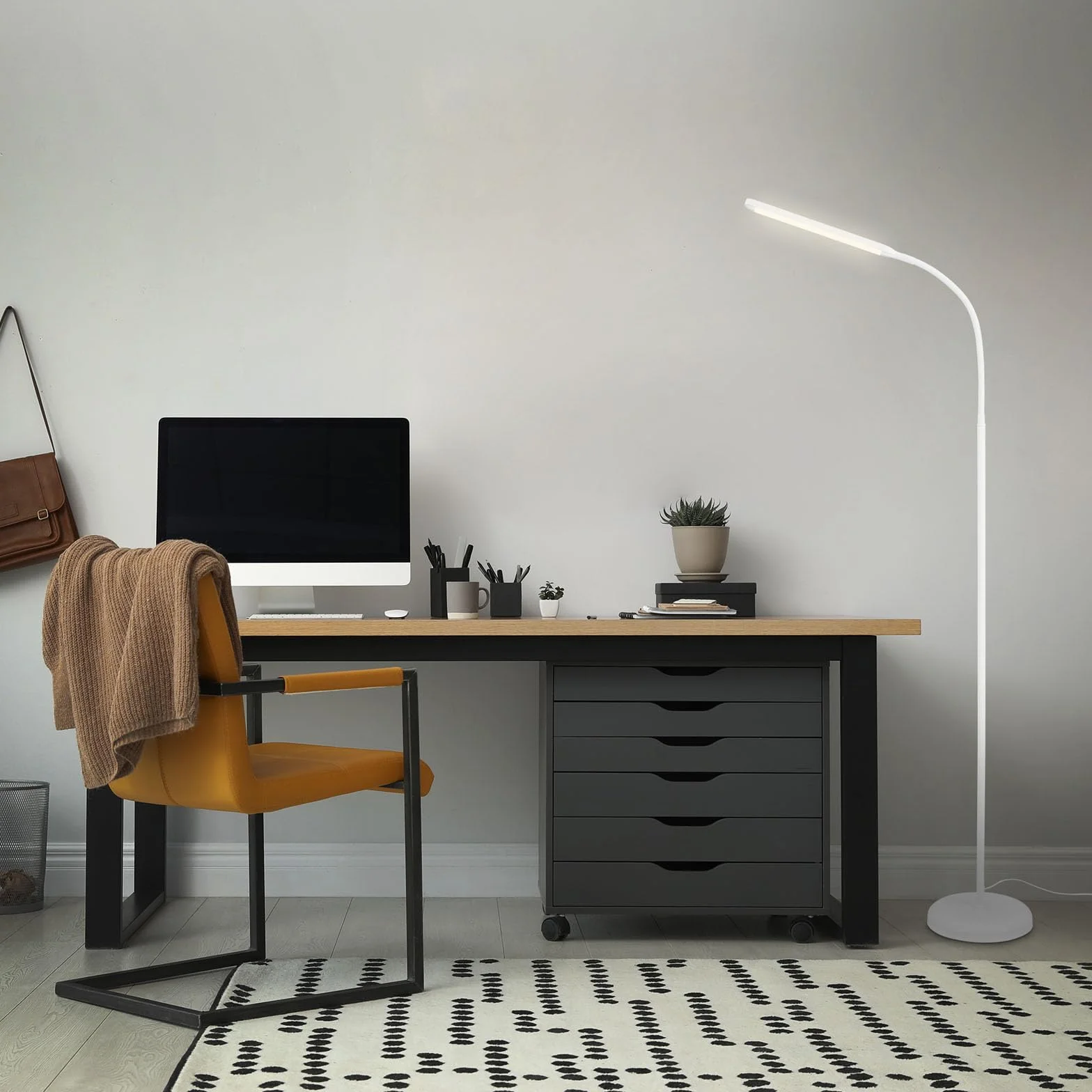 Briloner Lampada da Terra LED Dimmerabile Come Decorazione in Soggiorno e Lampada da Lettura, Lampada LED Orientabile, Lampada da Soggiorno, Touch, Illuminazione Indiretta, Bianco (1472016)