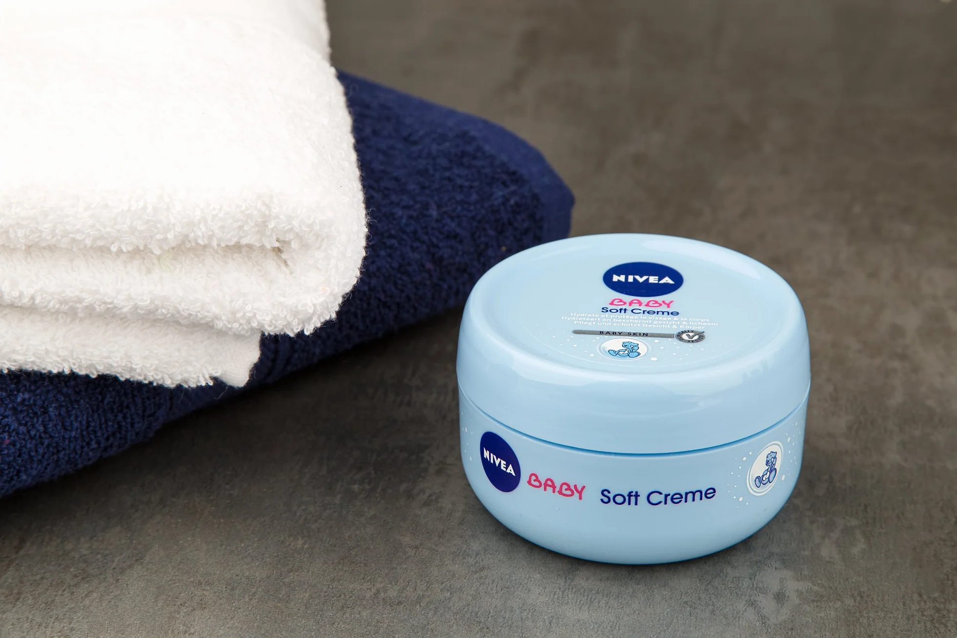 NIVEA BABY Soft Care Cream, crema hidratante para bebés con caléndula, 200 ml