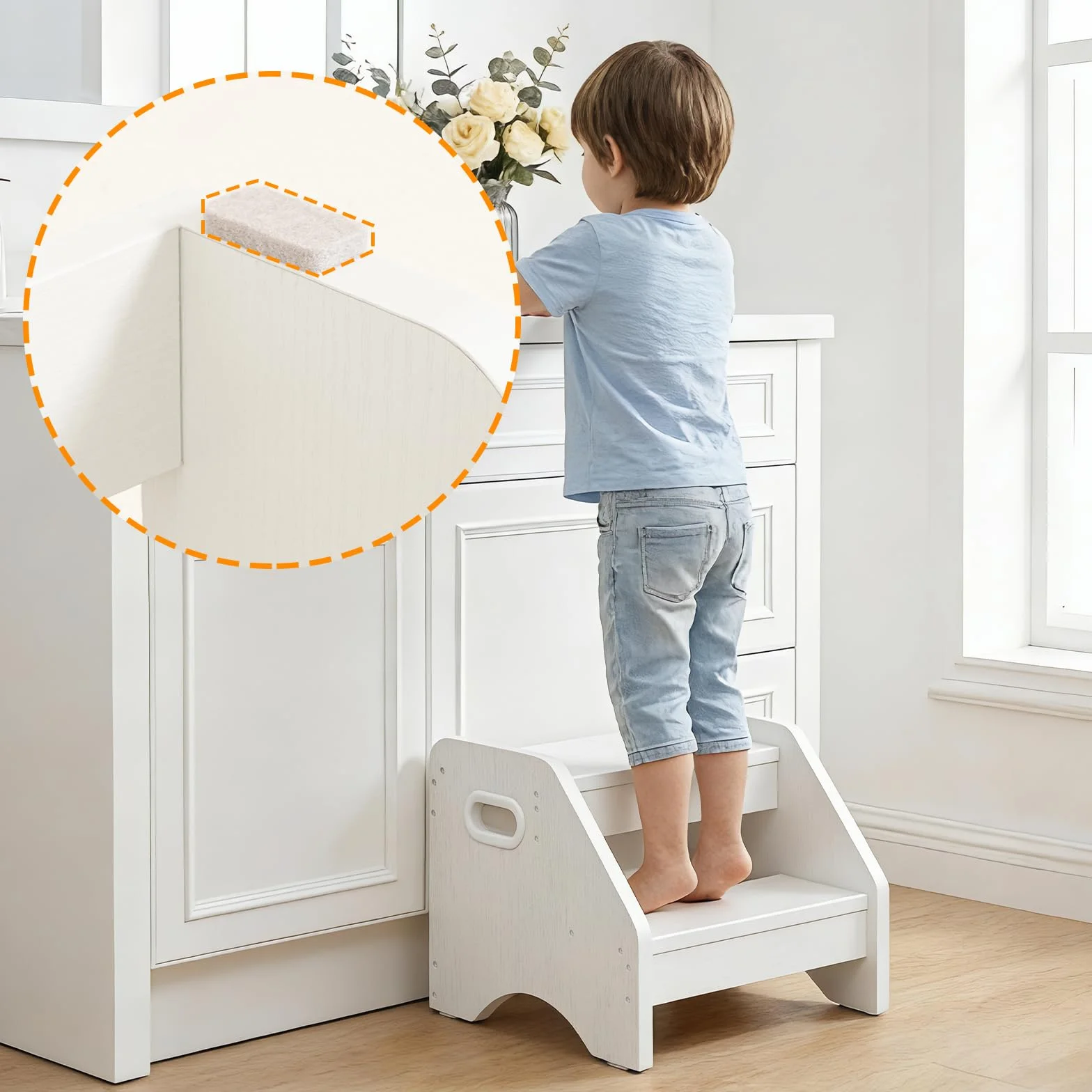 HOOBRO Scaletta a 2 Gradini Bambini in Legno, Sgabello con Maniglie Antiscivolo, Portata 30 kg, Bianco