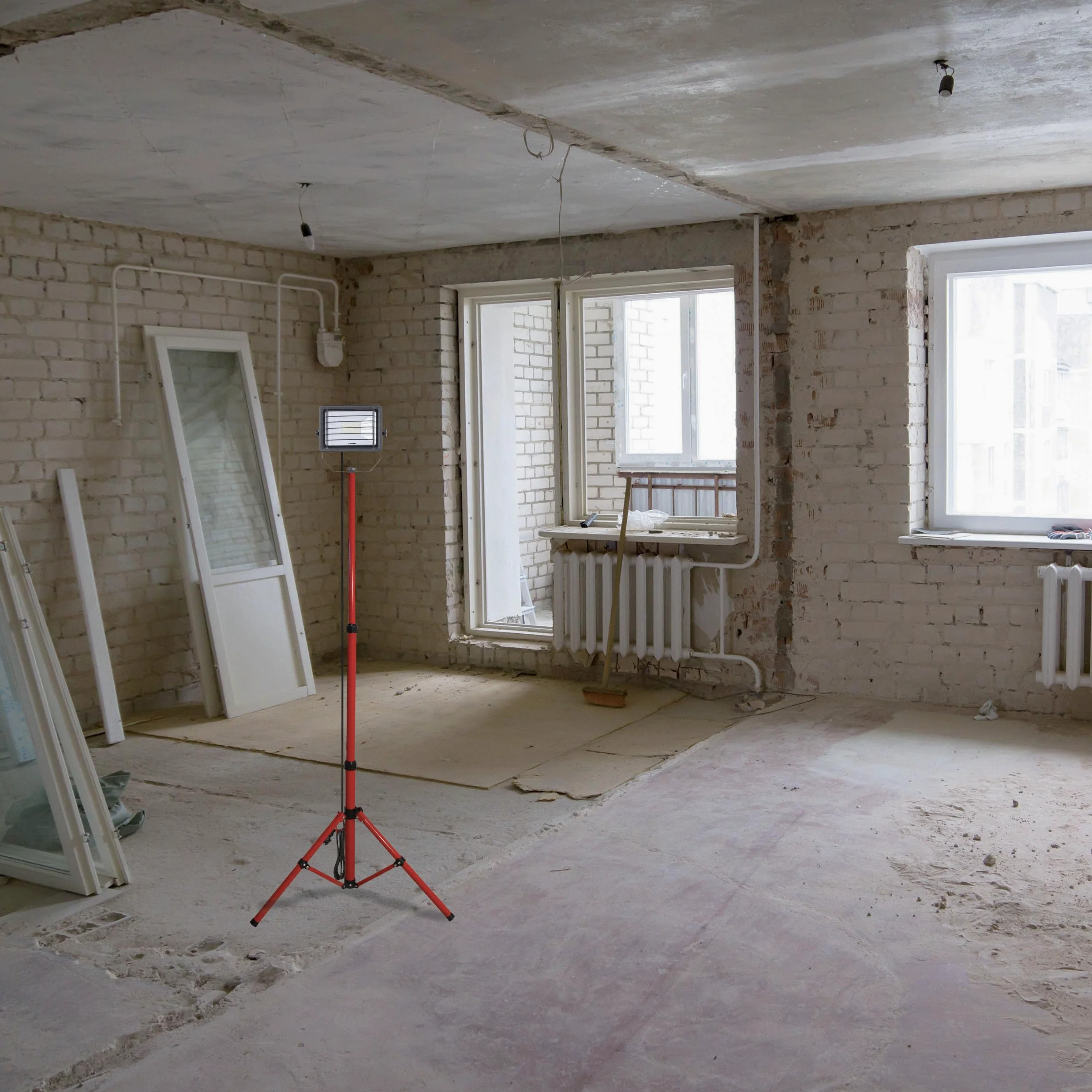WAINGRO + TRIPOD: proiettore LED SMD 50W IP65, nero 6500K con treppiede, griglia e cavo 3mt
