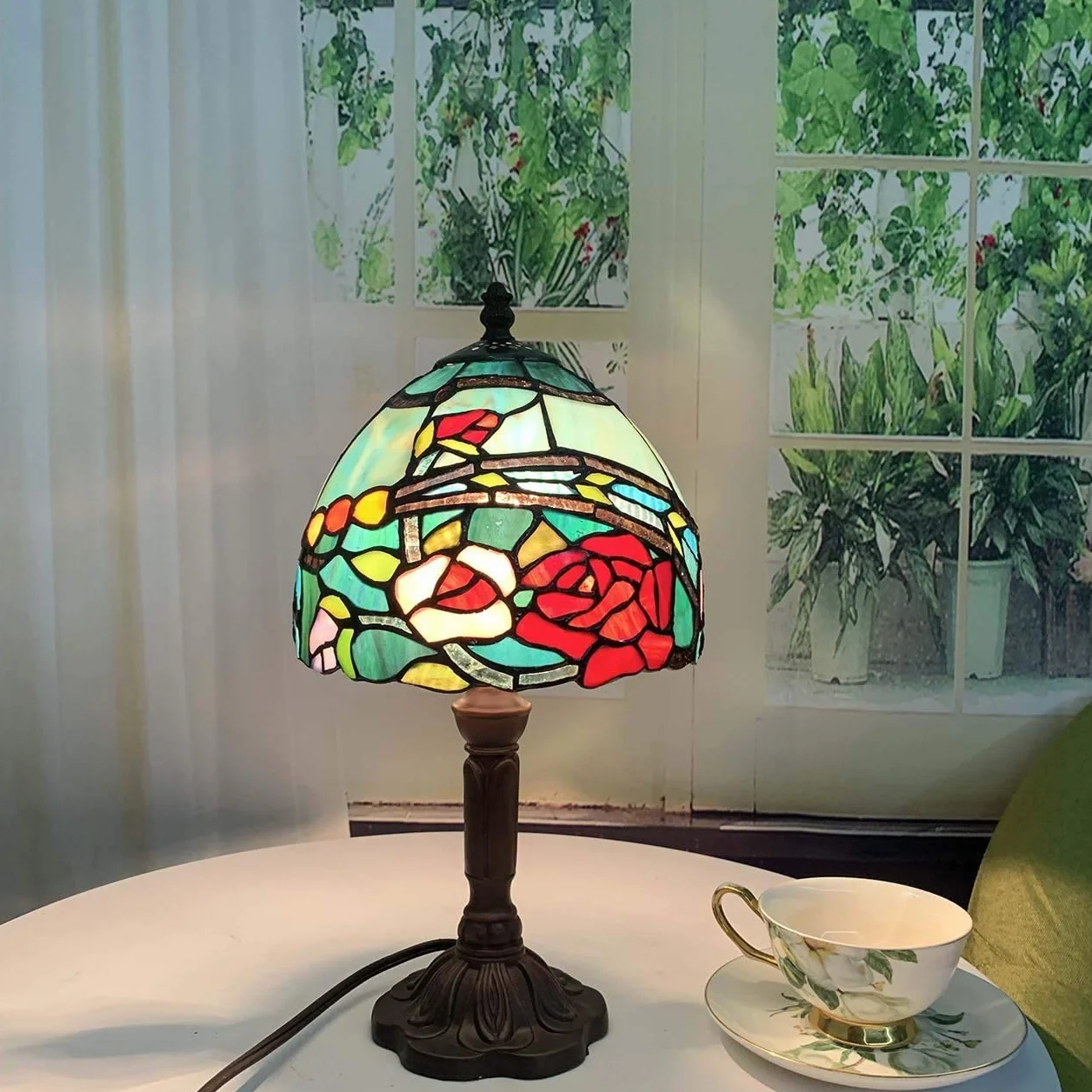 Bieye L30736 Lampada da tavolo in vetro colorato in stile Tiffany con paralume largo 8 pollici, alto 15 pollici, rosso