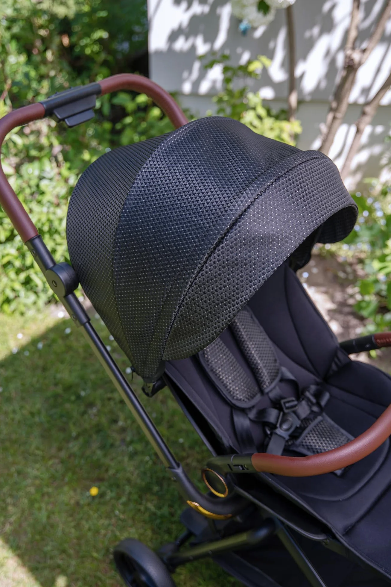 MoMi ADELLE Passeggino Leggero Reversibile Pieghevole da Viaggio Fino a 22 kg Fronte Mamma Schienale Regolabile