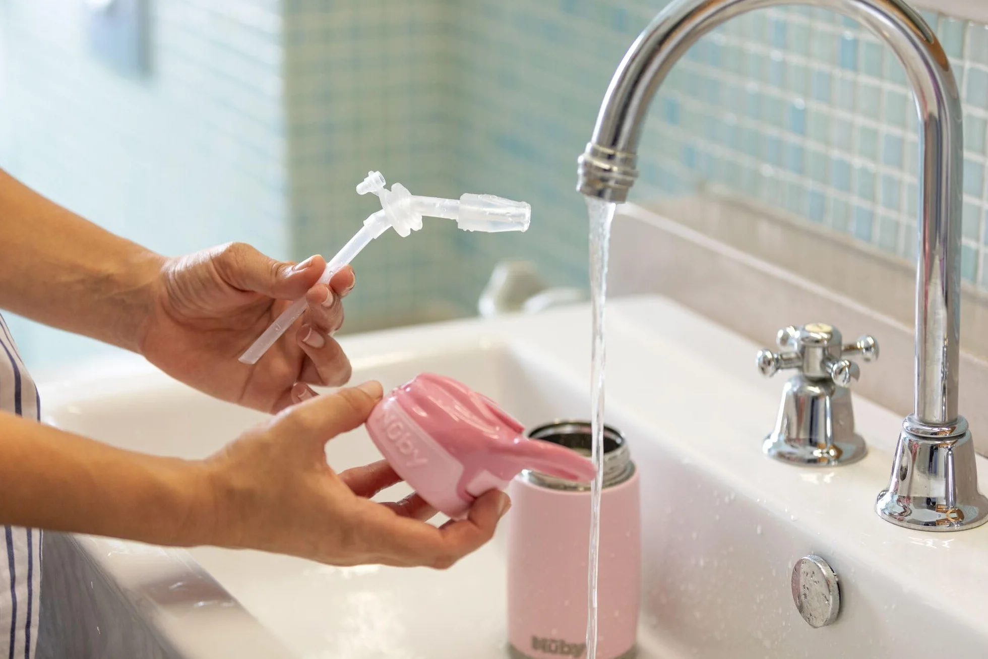 Nuby Bottiglia in Acciaio Inox Flip-It Reflex da Viaggio 300ml Rosa Bicchiere Antigoccia per Bambini