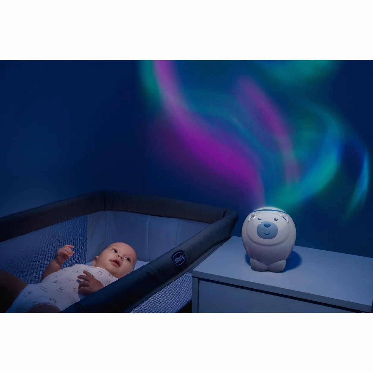 Chicco First Dreams Proiettore Orso Polare 2in1 da Culla e Comodino, Luce Notturna per Bambini, Musica Classica e Suoni Natura, Neonato 0+ Blu