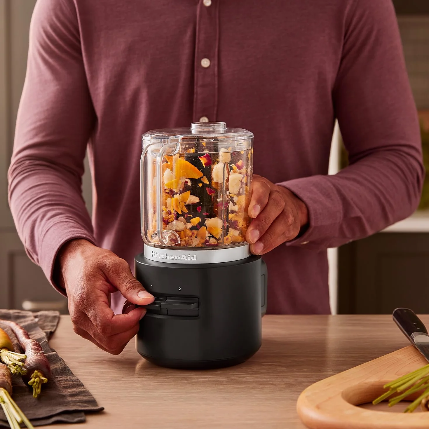 KitchenAid Tritatutto senza fili 1,18L 2 velocità pulse Lama inox frusta 25 minuti Nero Senza batteria