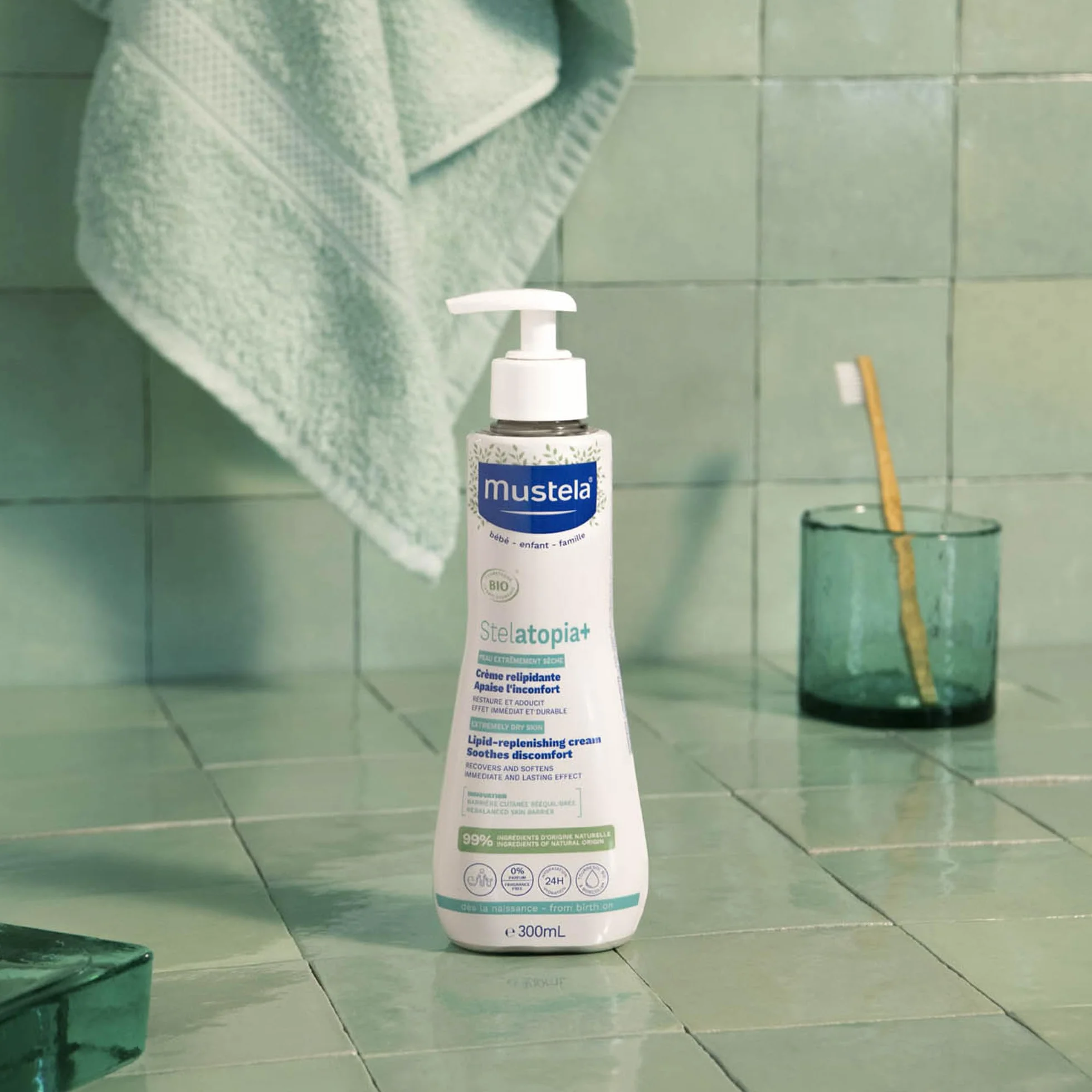 Mustela Stelatopia Crema BIO Relipidante Anti-Prurito Viso e Corpo 300ml Pelle Estrema Secchezza Dermatite Atopica 99% Ingredienti Origine Naturale