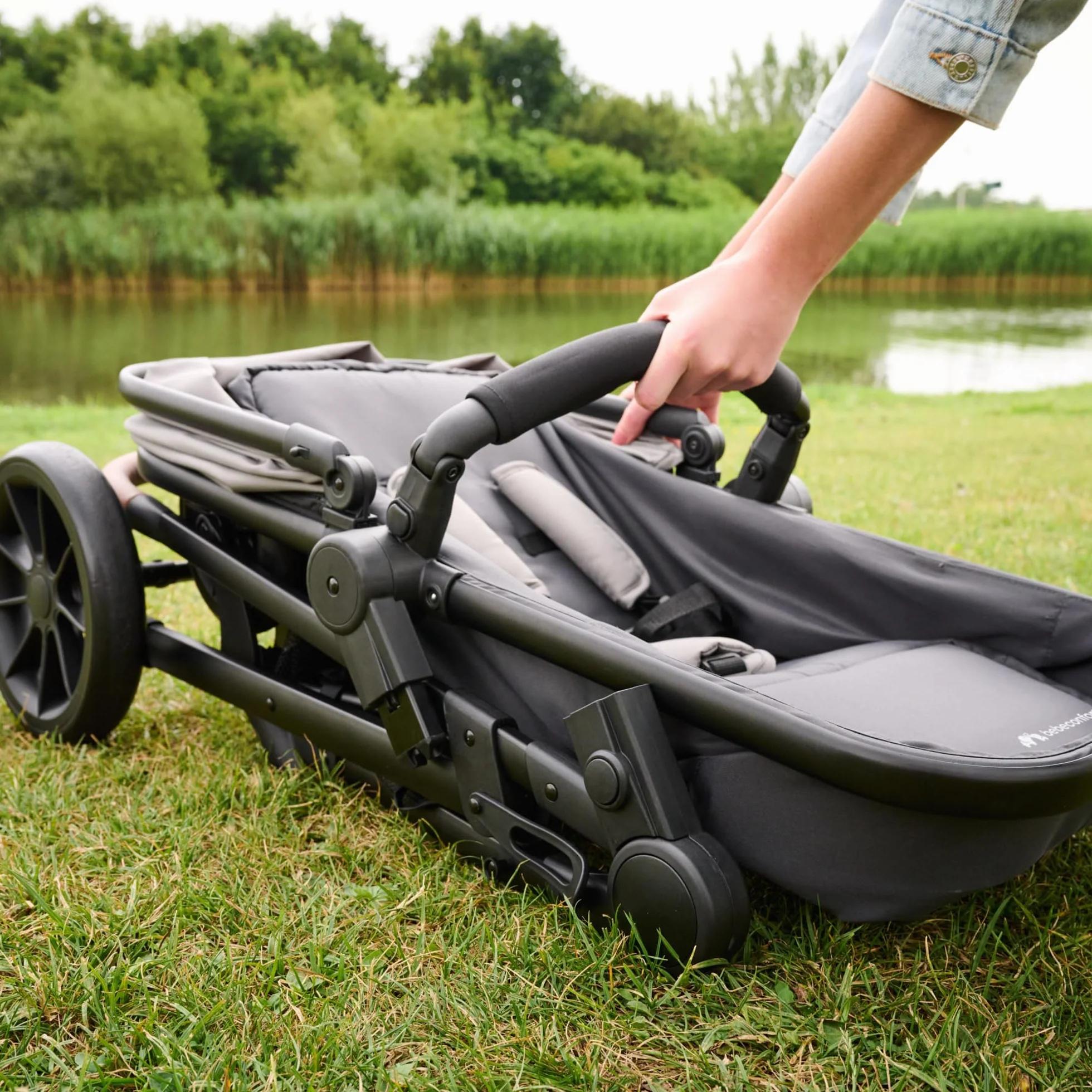 Bebeconfort Haze Trio Lux Passeggino Trio 0-4 anni 22 kg 2 in 1 Tinted Grey