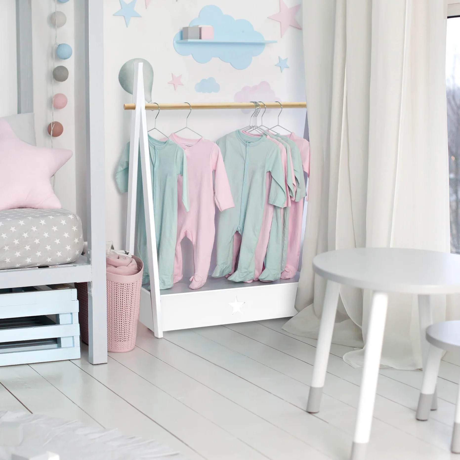 Rebecca Mobili Appendiabiti Per Bambini Guardaroba A Giorno Bianco MDF Pino 118x82x42 cm