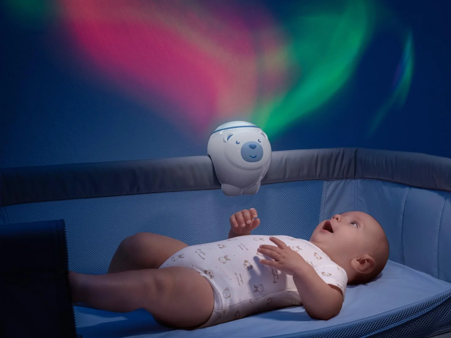 Chicco First Dreams Proiettore Orso Polare 2in1 da Culla e Comodino, Luce Notturna per Bambini, Musica Classica e Suoni Natura, Neonato 0+ Blu