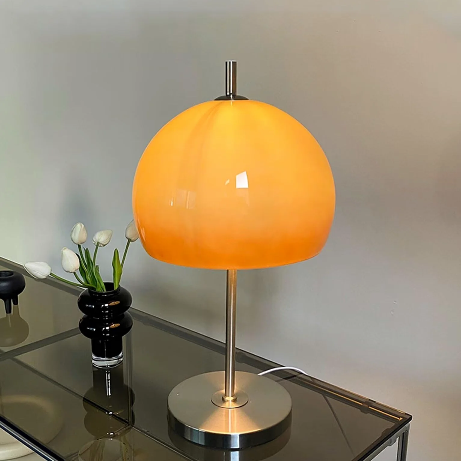 Lampada da tavolo a forma di fungo in vetro, stile Bauhaus, luce notturna decorativa per camera da letto e soggiorno, design unico arancione sfumato per migliorare l'atmosfera