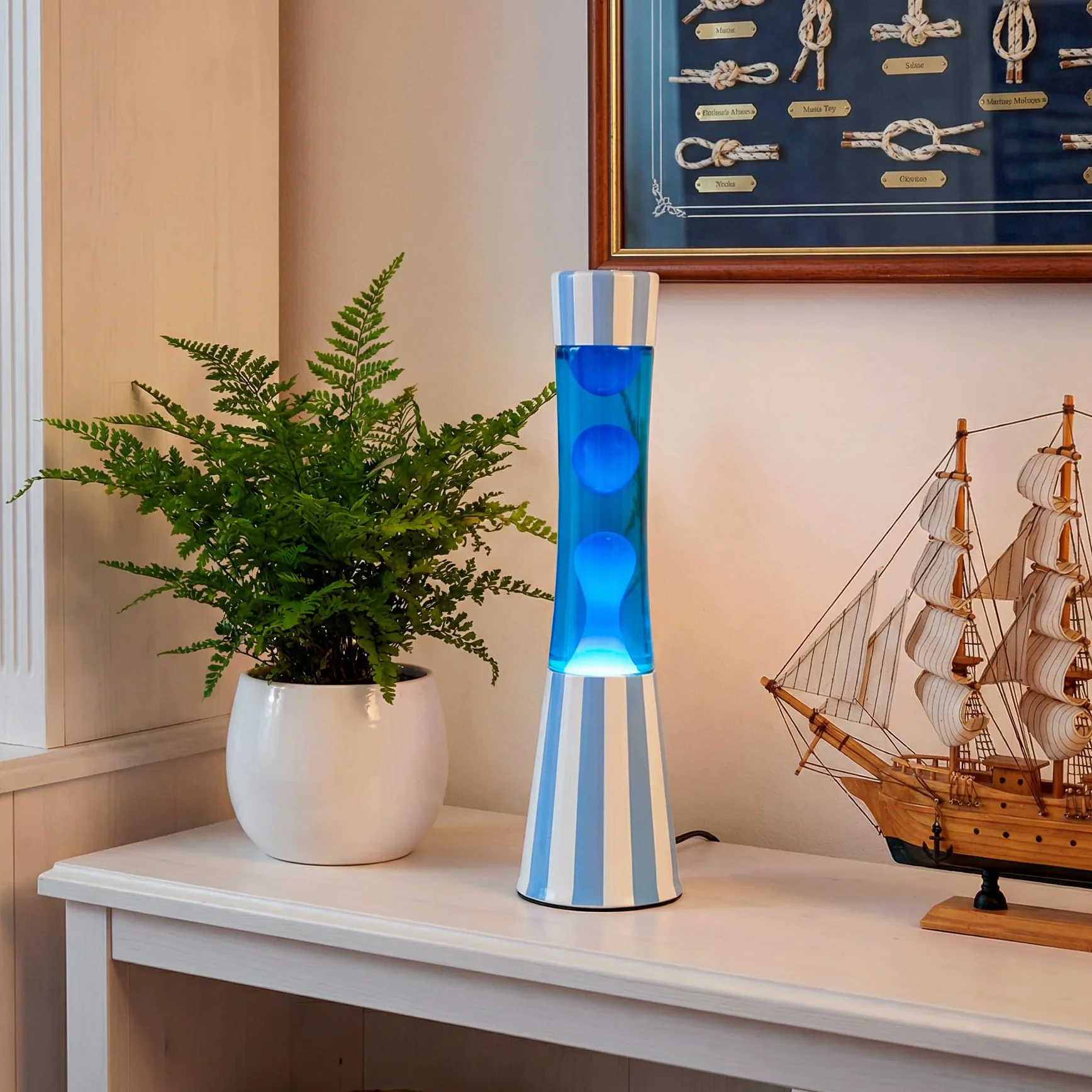 Fisura – Lampe à lave bleue. Lampe décorative relaxante au design original pour maison ou bureau, base à rayures, liquide et lave bleus, ampoule de rechange incluse, 11 x 11 x 39,5 cm