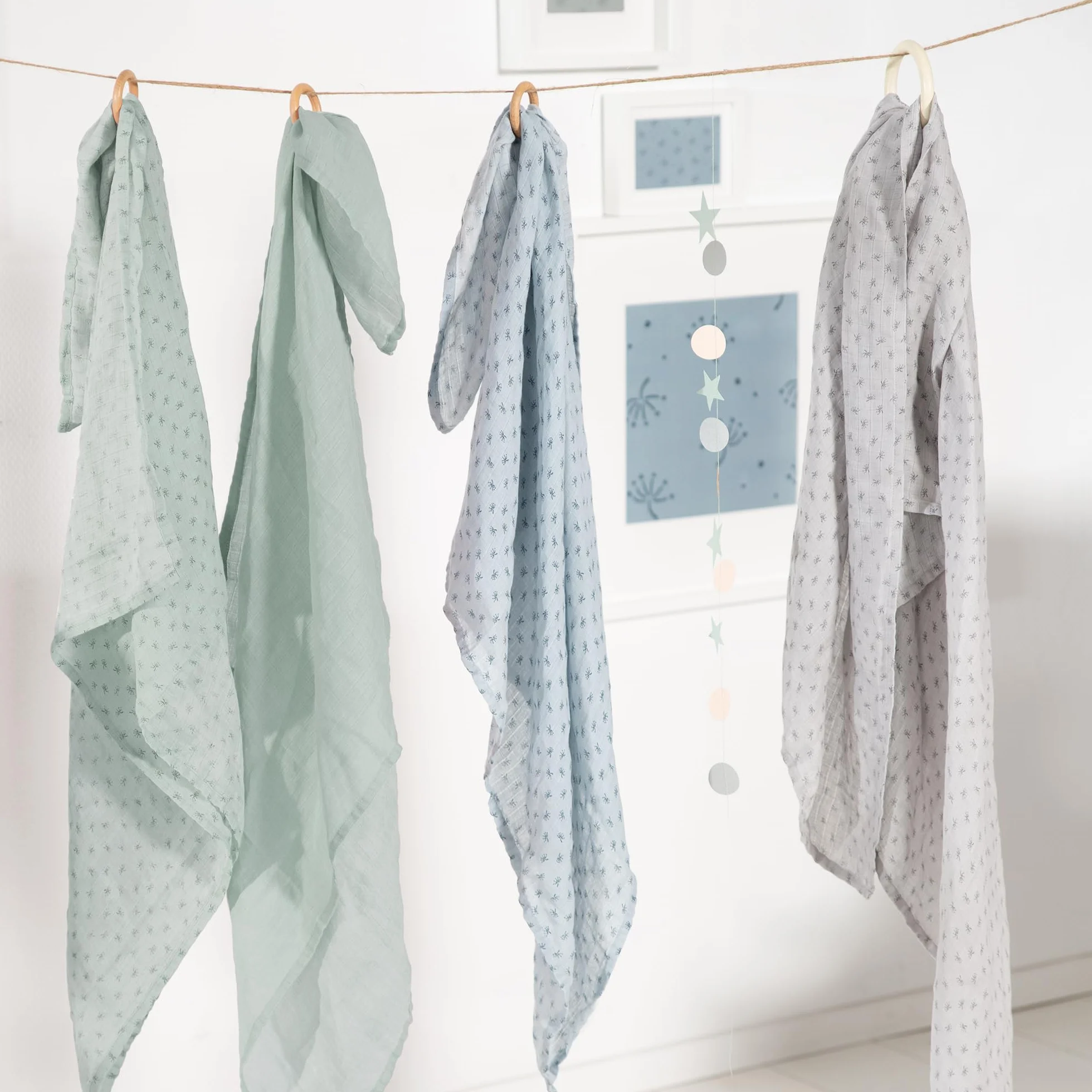 roba Set 3 Lenzuolini Bio Lil Planet - Mussola Cotone Biologico GOTS 80x80 cm Traspirante Idrorepellente Lavabile Verde