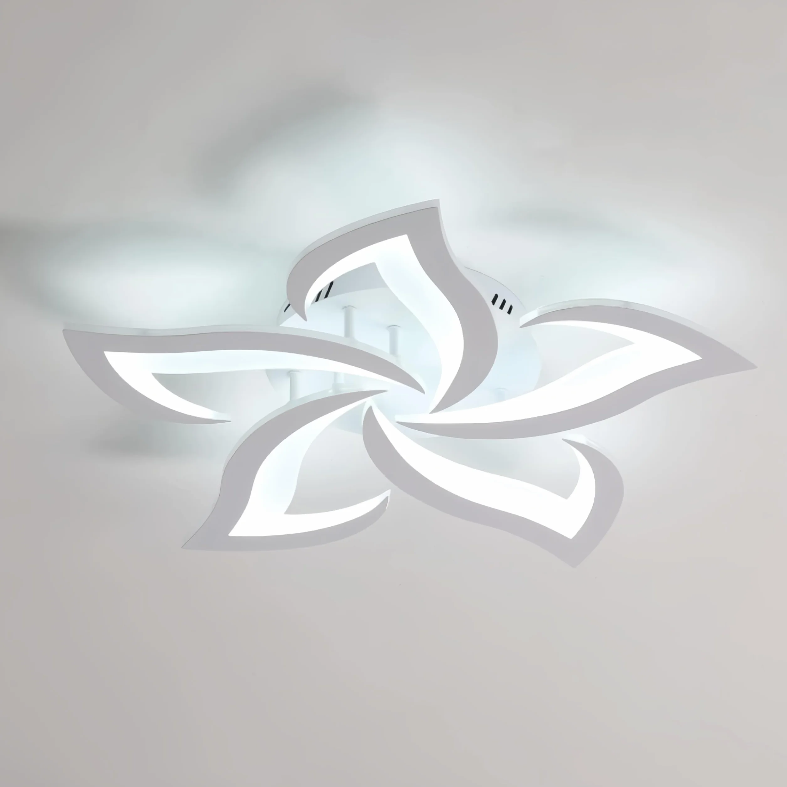 Comely Plafoniera LED a soffitto 60W, 6750LM. Design moderno a petalo in acrilico, adatta ad soggiorno, camera da letto, sala da pranzo o bagno. Luce bianca fredda 6500K, bianco, 60cm